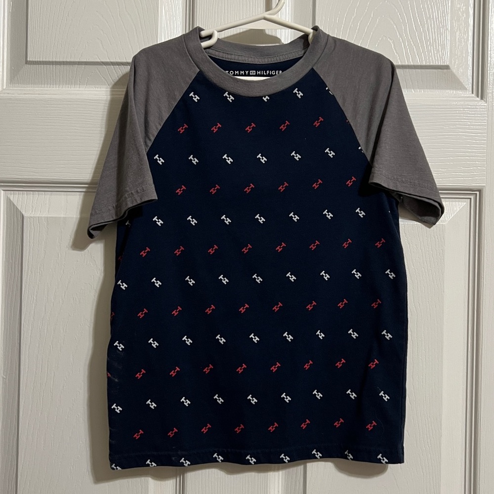 Tommy Hilfiger Boys Size 7 Short Sleeve T-Shirt